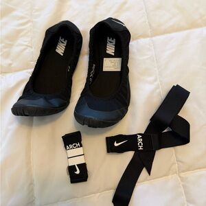 NEW Nike Studio Wrap Shoes 6.5 w/ Arch Ribbons